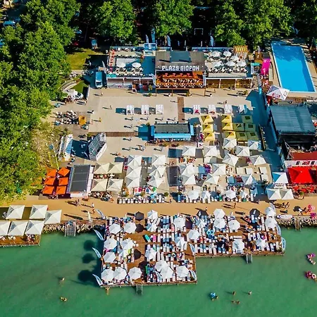 Holiday House Riviera - Balaton - Holiday home Siofok